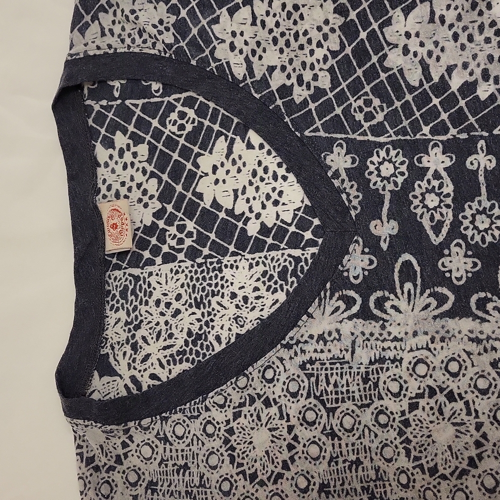 Curious Gypsy Short Sleeve T-Shirt Sheer Boho Hippie Grey White Women'sM - Picture 5 of 13